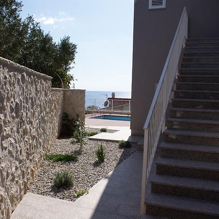 Apartmani Gavran Севид Екстериор снимка